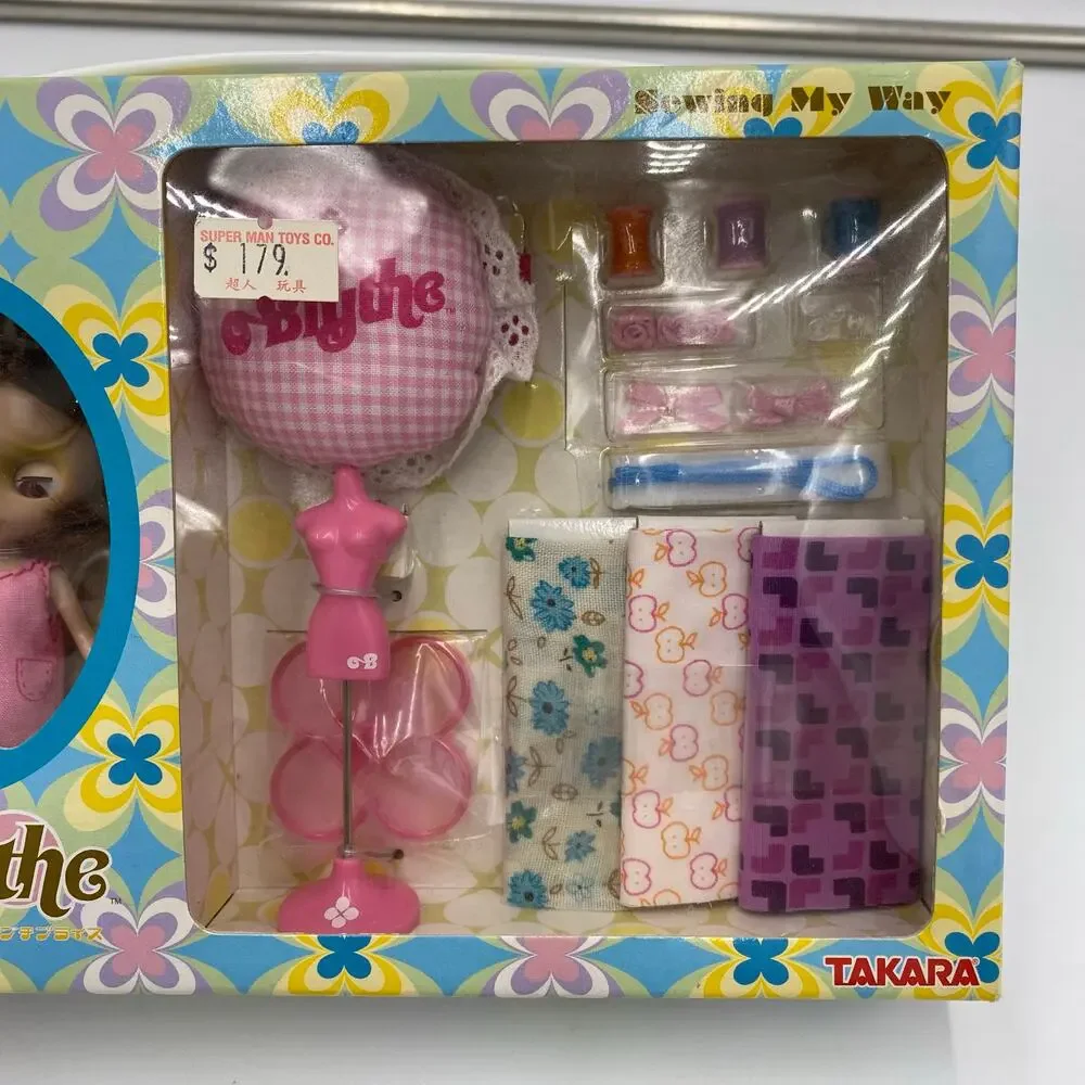 Vintage 2003 Takara Tomy Japan Petite Blythe Doll Sewing My Way Pink Version